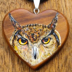 Krafttier Herzkette aus Pflaumenbaum "handgemalt"