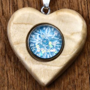 Mandala Herzkette aus Kastanie "handgemalt"